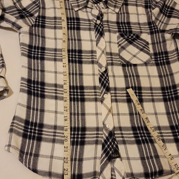 Rails plaid button Down shirt size small. - Picture 8 of 13